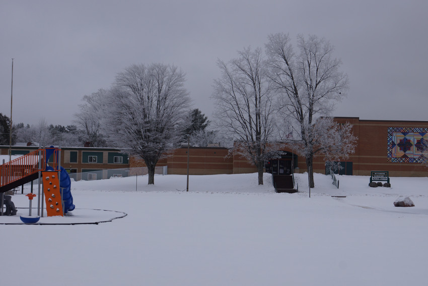 WITT ELMS winter building and playground